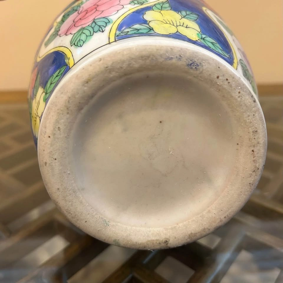 Antique Hand Crafted Chinese Floral Vase - photo 3