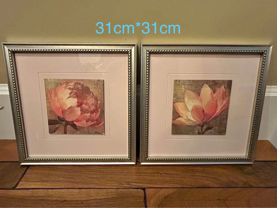 Framed floral art set