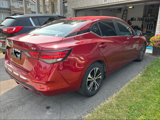 2020 Nissan Sentra SV – Clean & Well Maintained – 128,000 km - photo 5