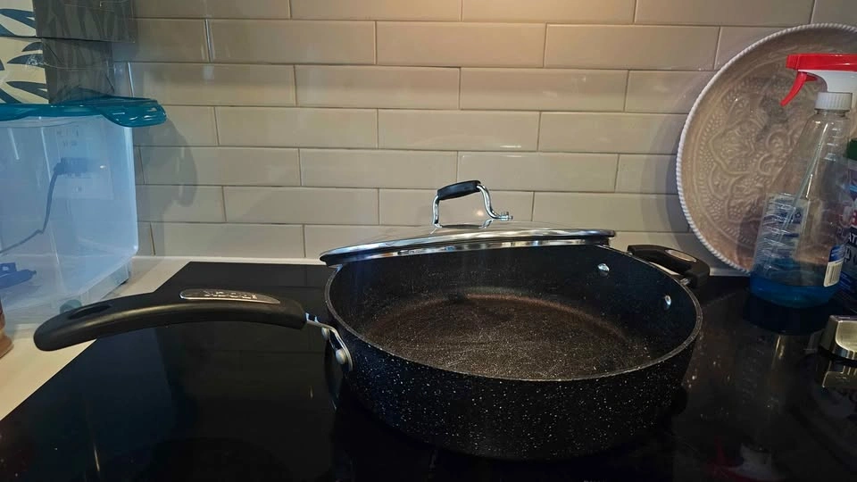 The Rock Deep Skillet with Glass Lid, diameter of ~ 30 cm - photo 3