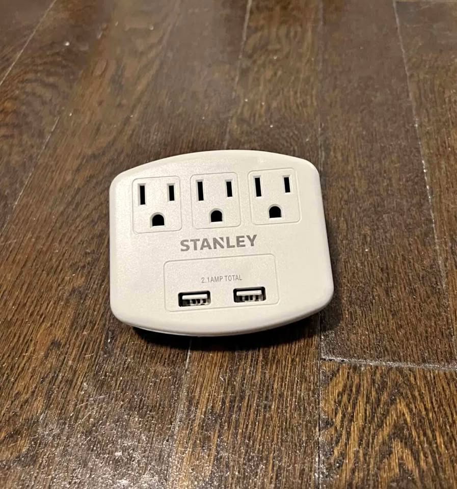 Stanley PlugMax 3-AC-Outlet 2-USB-Plug Wall Tap