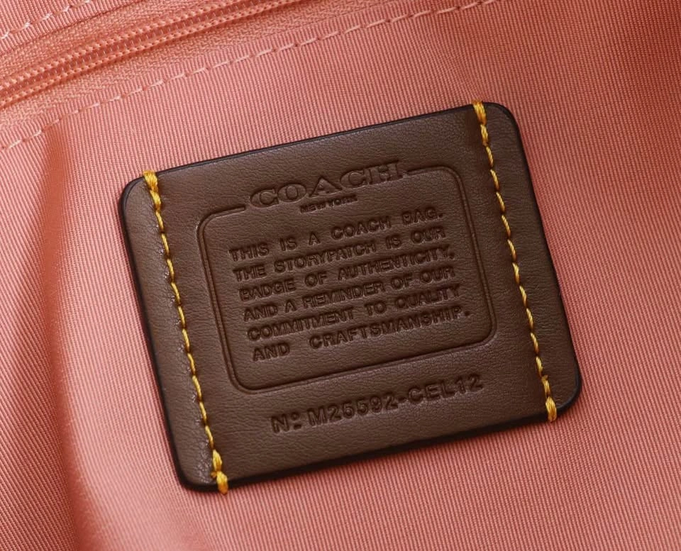 Coach purse - photo 4