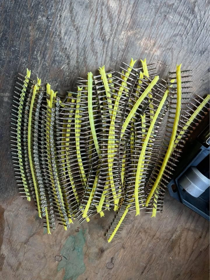 Quick drive subfloor screwgun - photo 4