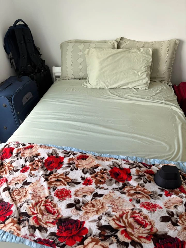 Ikea bed and mattress - photo 2