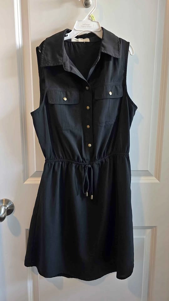 XS black dress