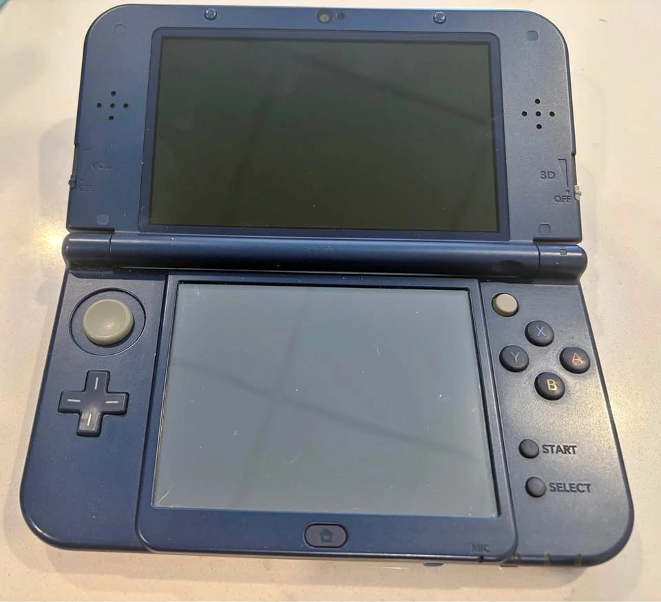 Nintendo New 3DS XL Galaxy Edition