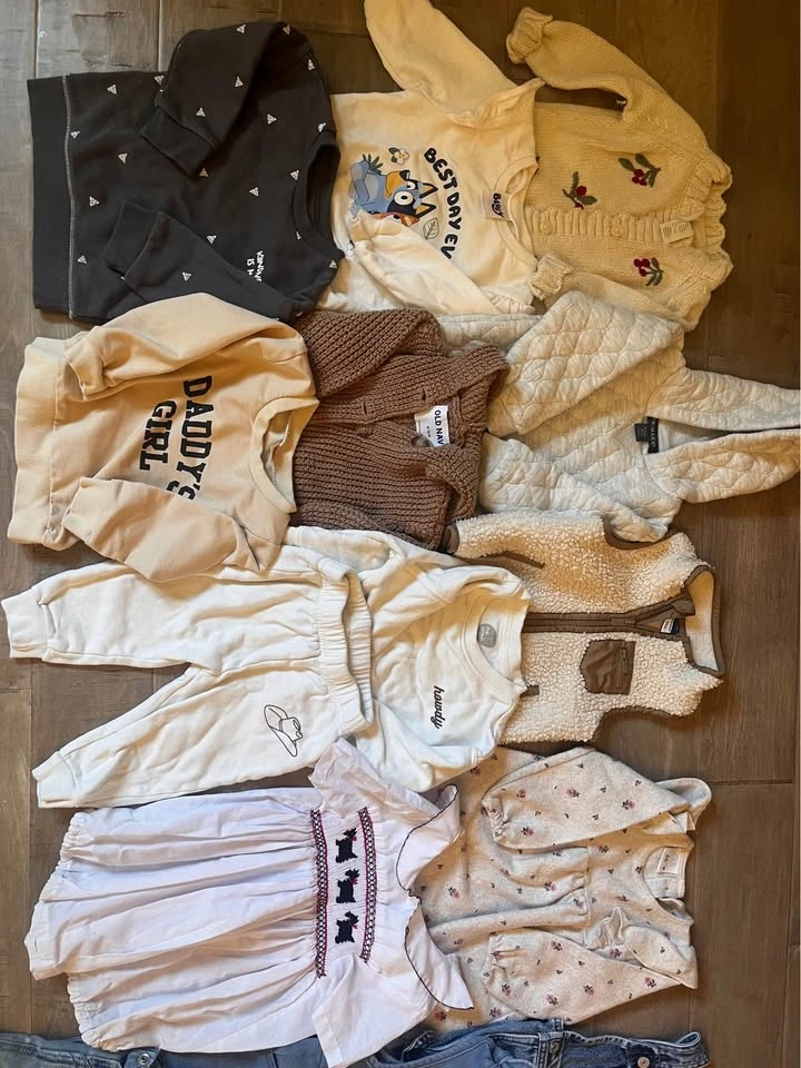 Massive 6-12, 9-12 month baby clothes bundle - photo 3