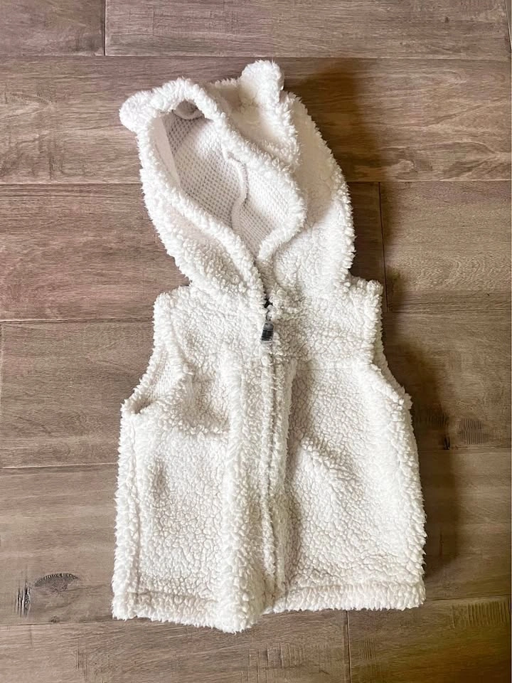 Baby fluffy warm vest bear ears size 6 months