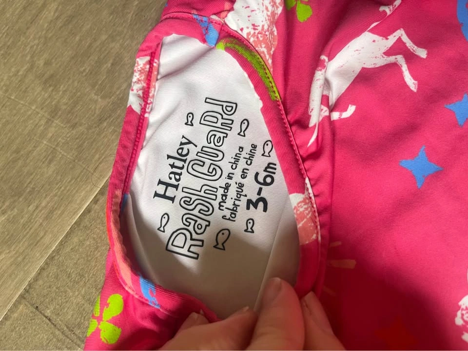 Baby girl 3-6 month old swimsuits and rashguards - photo 2