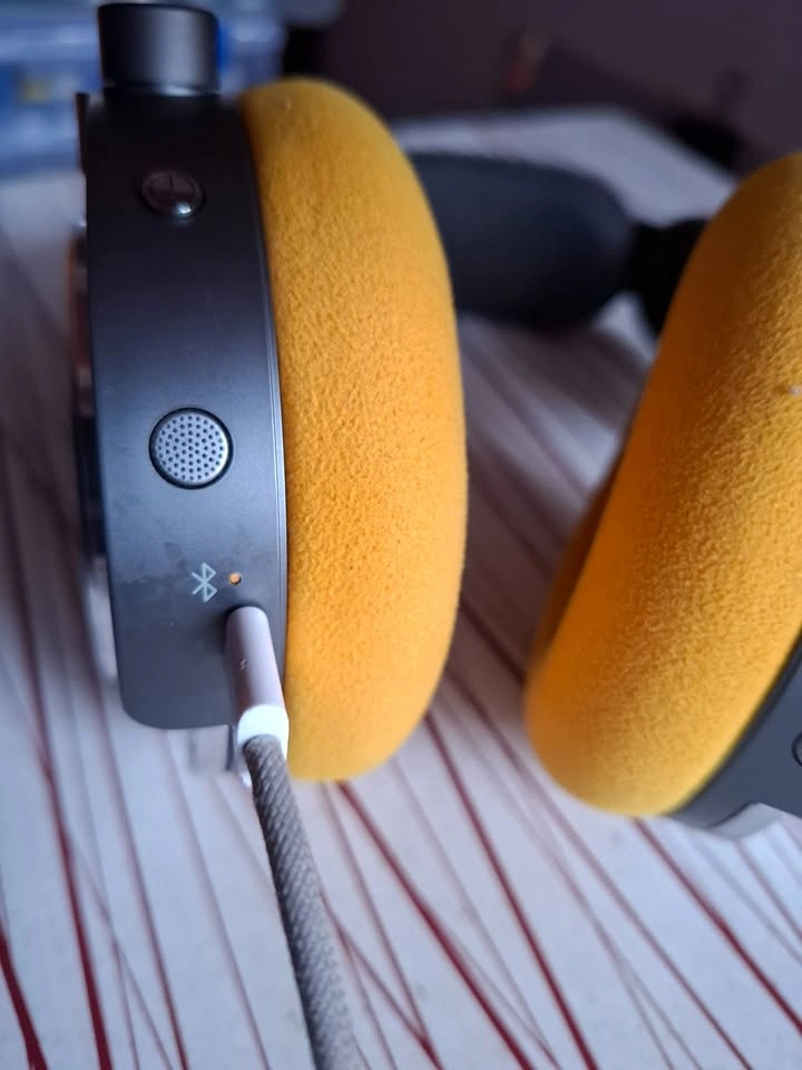 Dyson OnTrac Wireless Bluetooth Over-Ear Headphones - photo 4