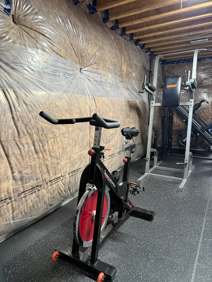 PRO-FORM SPIN BIKE – HEAVY DUTY | SMOOTH RIDE | READY TO GO - photo 3