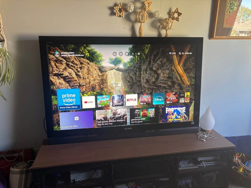 Sony Bravia TV - photo 2