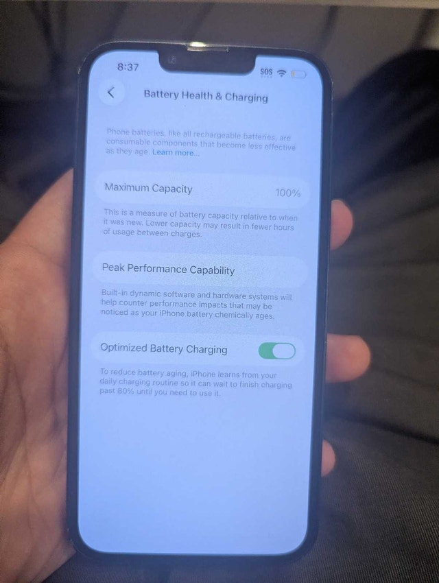 iPhone 13 - 128gb - 100% Battery Health - photo 3