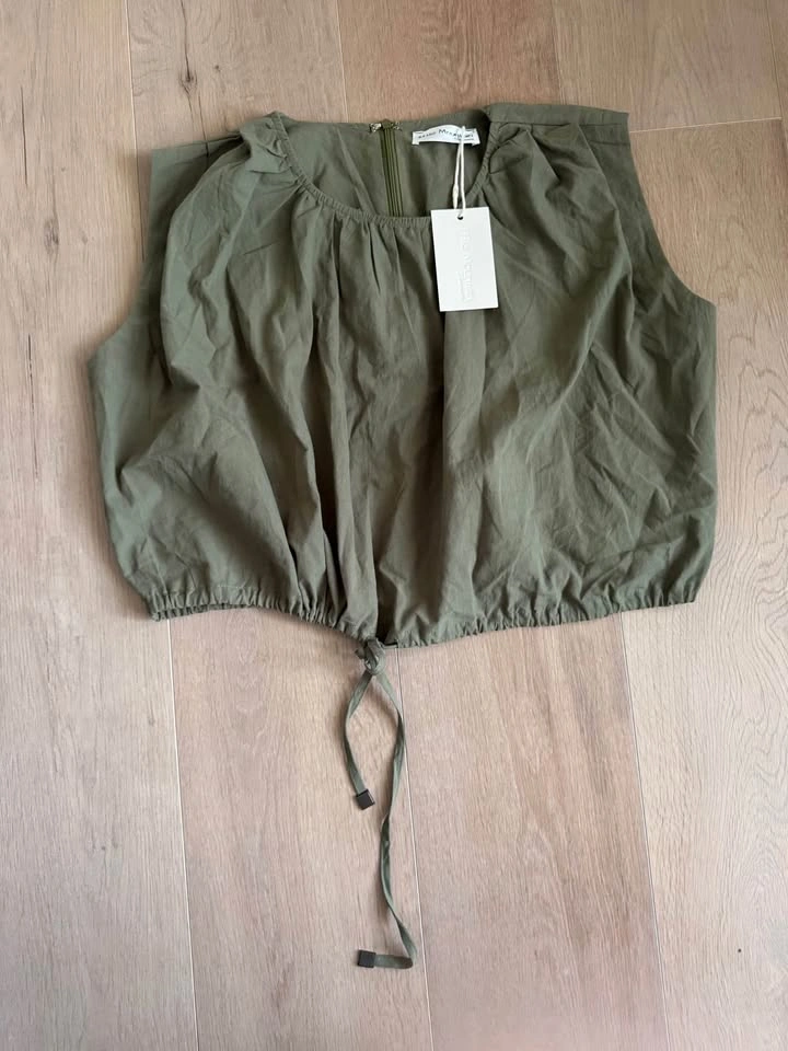Little Mountain Army Green Sleeveless Blouse - photo 3