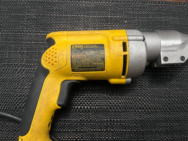 DEWALT DW890 Swivel Head Shear - photo 2
