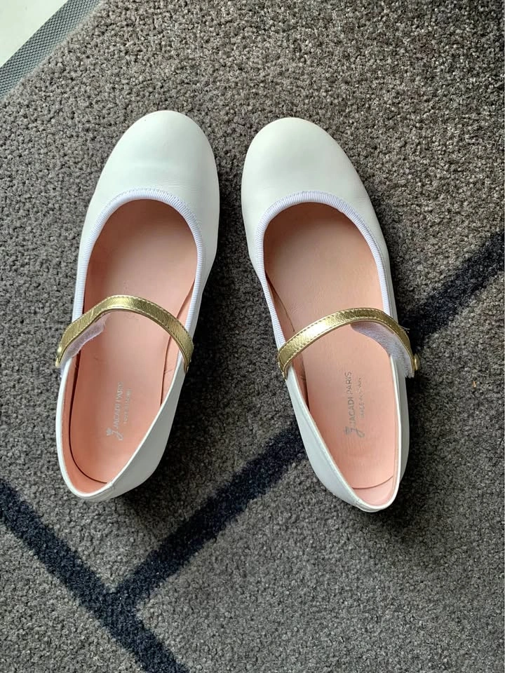 Jacadi flat shoes