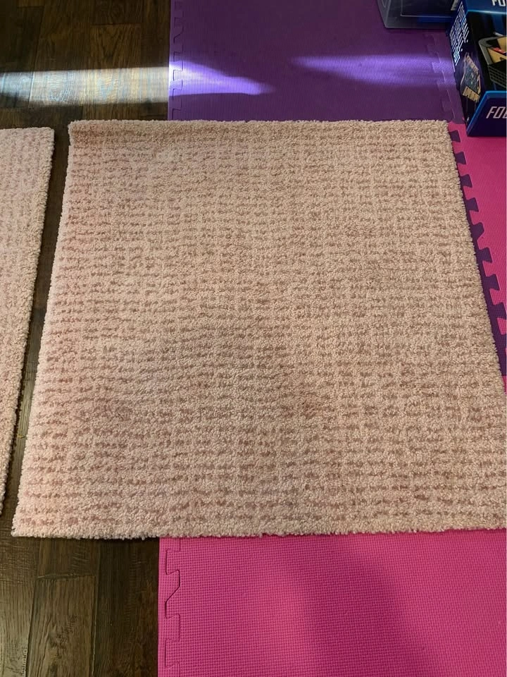 2 Ikea rugs - photo 2