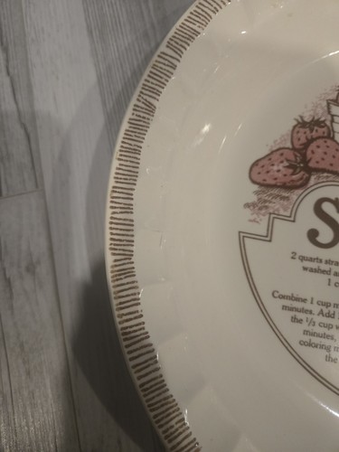 Vintage Royal China Jeannette Country Harvest Strawberry Pie Pla - photo 4