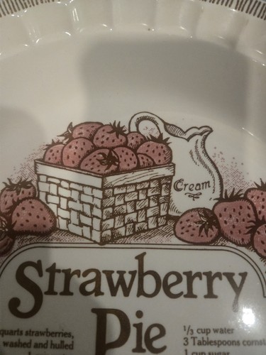 Vintage Royal China Jeannette Country Harvest Strawberry Pie Pla - photo 5