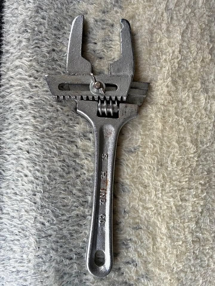 Plumber’s Specialty Tool Lot - Basin Wrench, Slip-Nut Spanner &