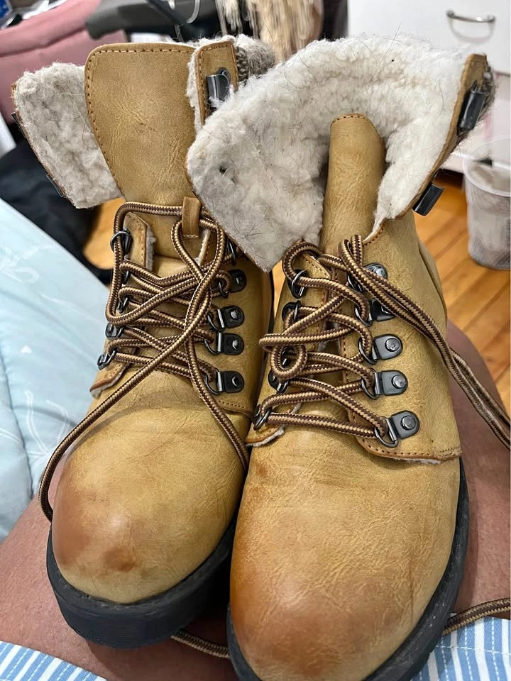 Winter boots