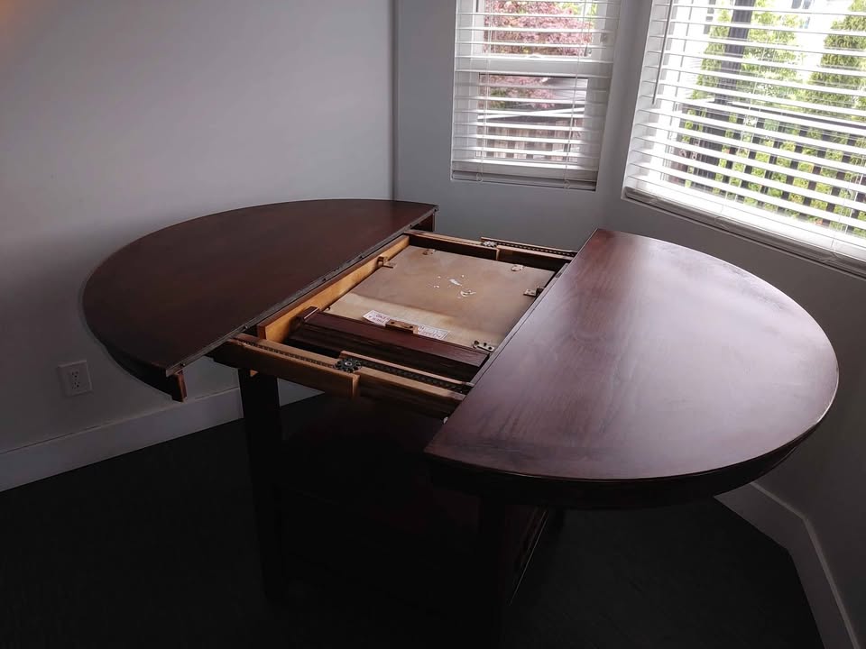 Table with 6 Chairs - photo 4