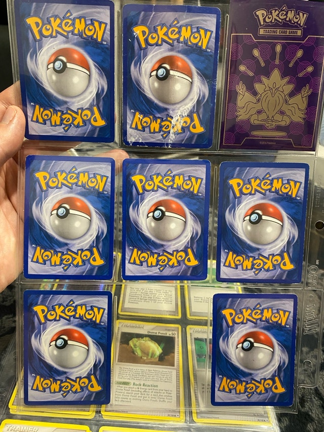 Vintage Pokémon Cards Pile 2 - photo 4