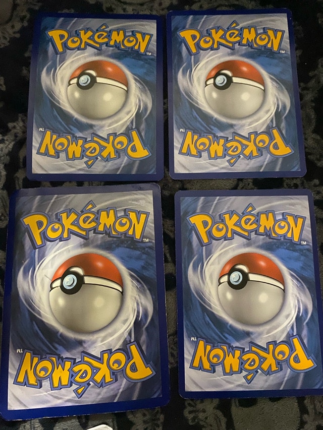 4 Jumbo Pokémon cards Gengar Pikachu Chikorita Totodile - photo 2
