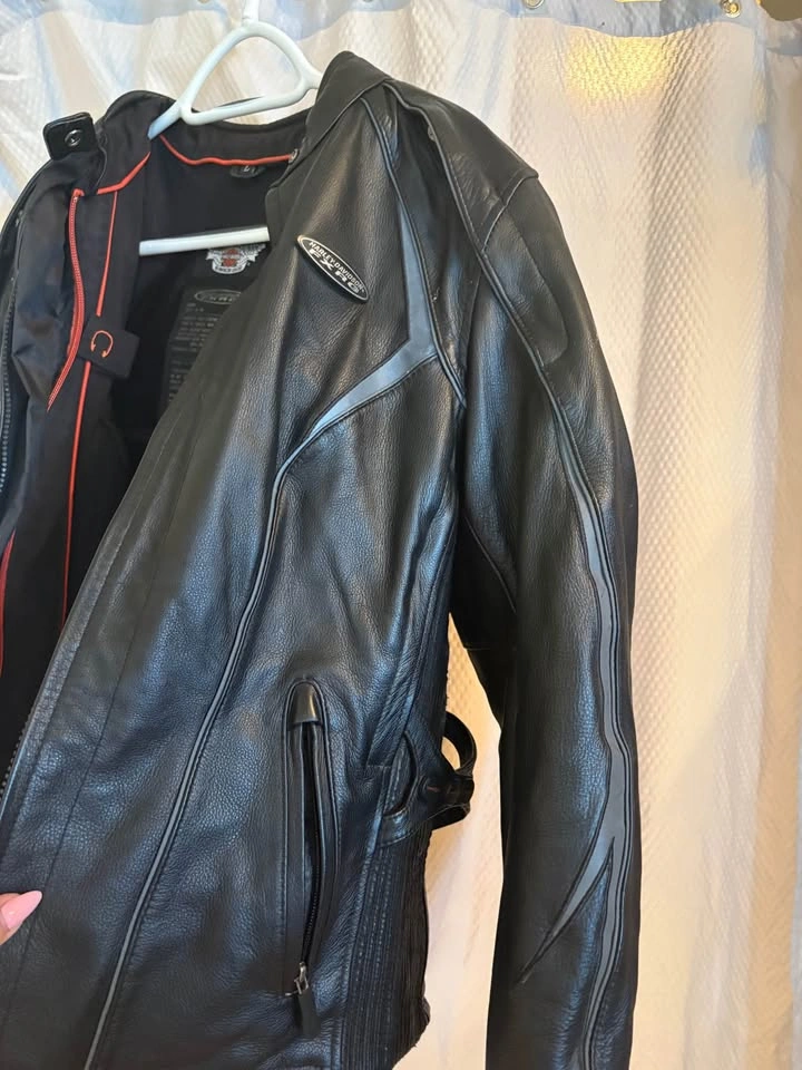 FXRG Harley Davidson riding jacket. Ladies large. Detachable ins - photo 3