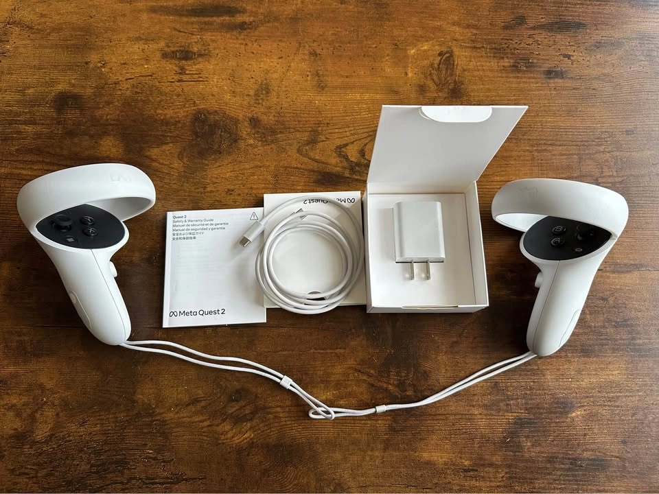 Meta Quest 2 – 128GB VR Headset (Like New) - photo 3