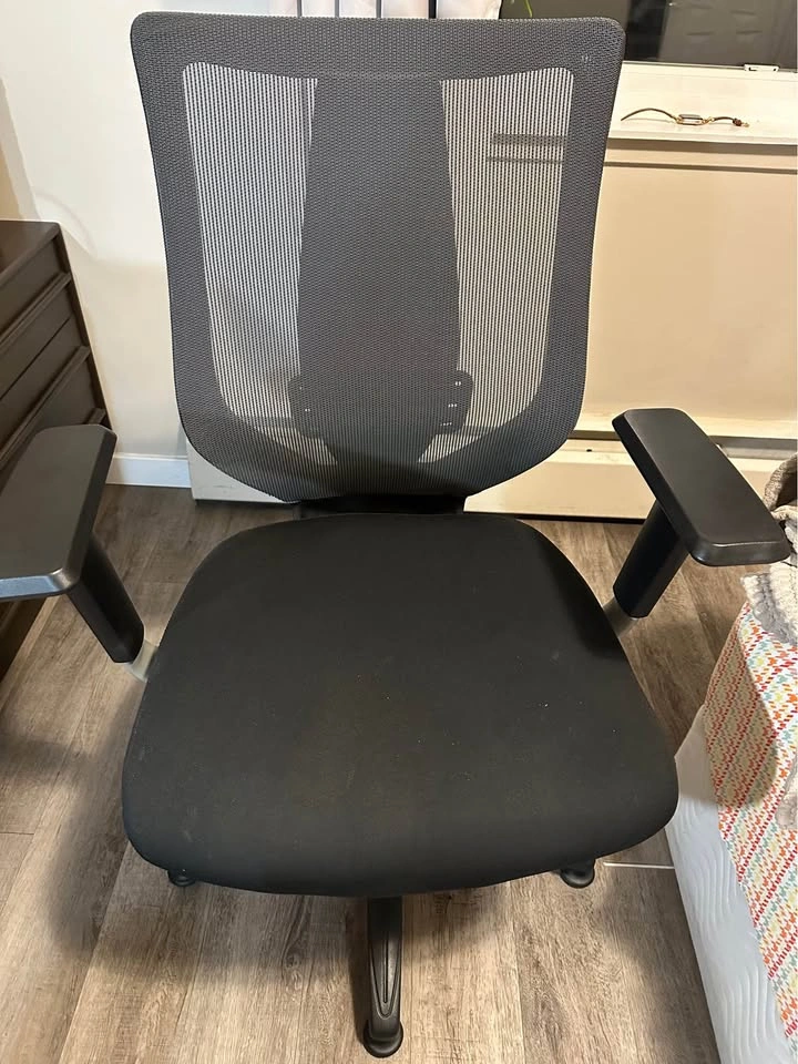 Black Mesh Office Chair – Ergonomic Desk Chair - photo 2
