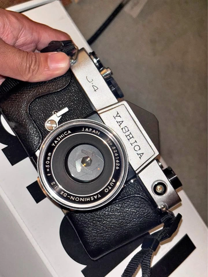 Vintage Yashica J-4 35mm SLR Camera Body w/ Auto Yashinon Lens