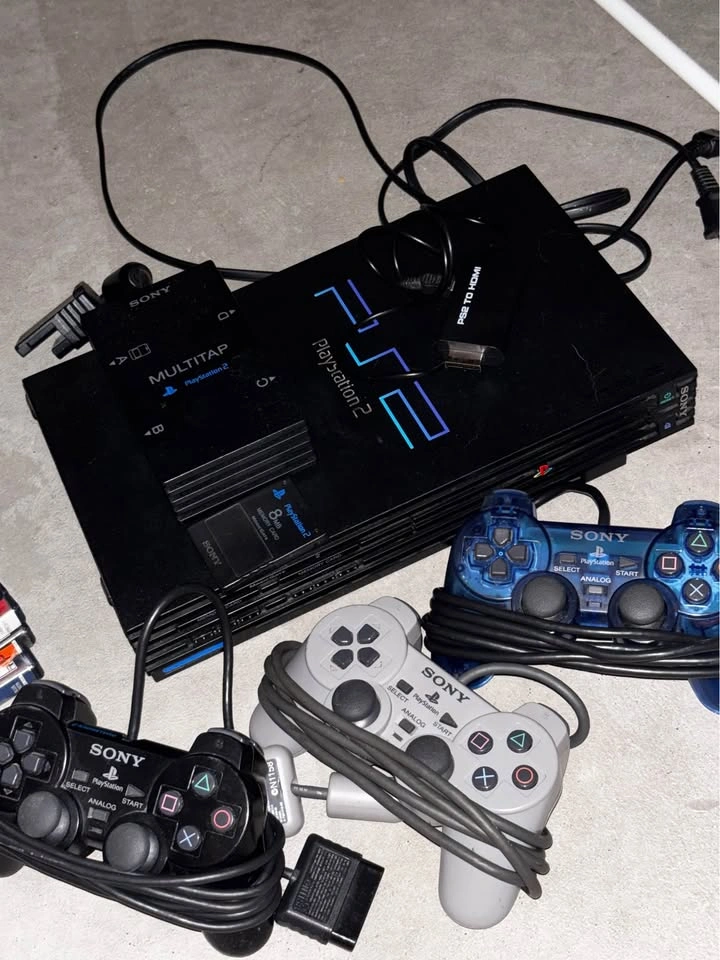 PlayStation 2 Fat Console Bundle – 3 Controllers & 20+ Games - photo 3