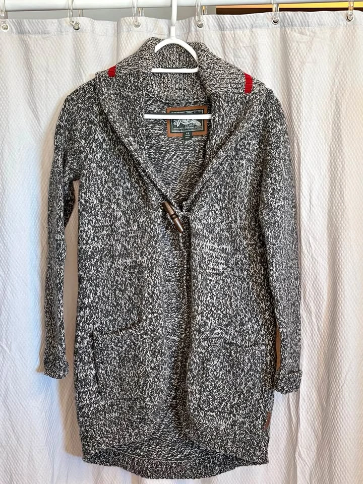 Roots 100% wool cardigan size medium