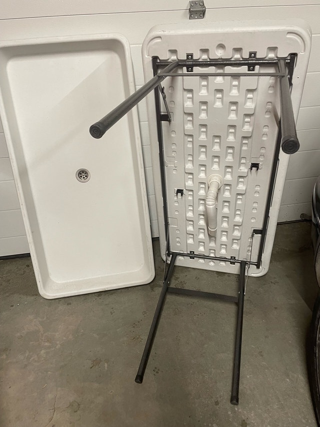 Drink Cooler Tables