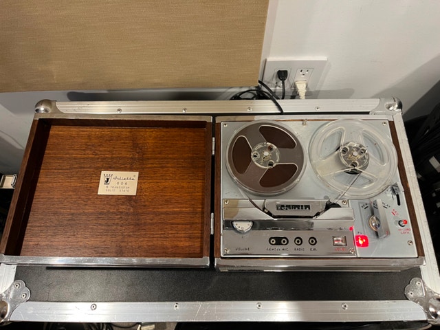 Juliette Model 606 Tape Recorder (Reel to Reel)