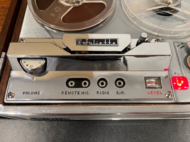 Juliette Model 606 Tape Recorder (Reel to Reel) - photo 2