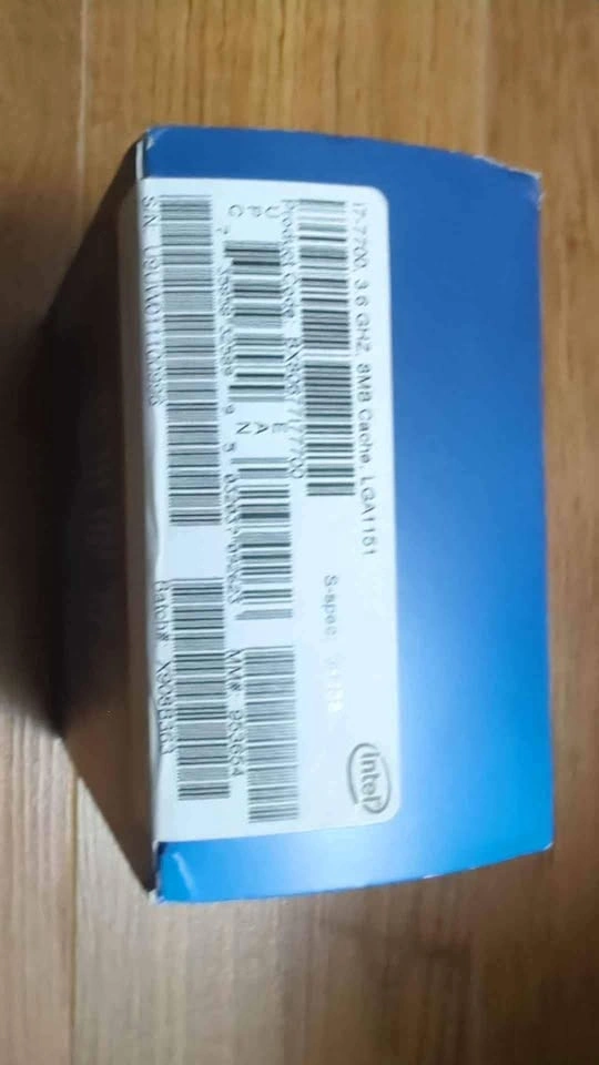 Intel i7-7700 3.6GHZ lga1151 cpu brand new - photo 2