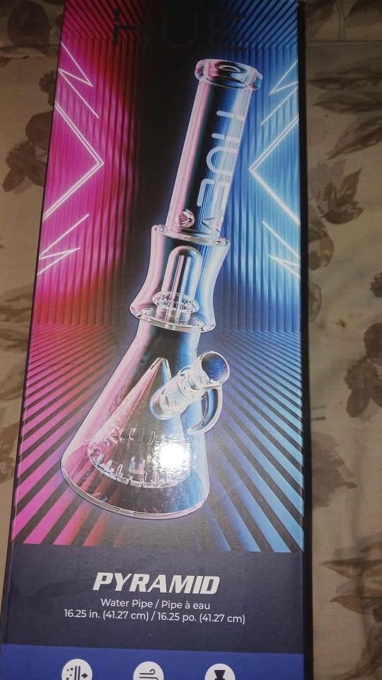 HUE pyramid bong, double perc and splash guard