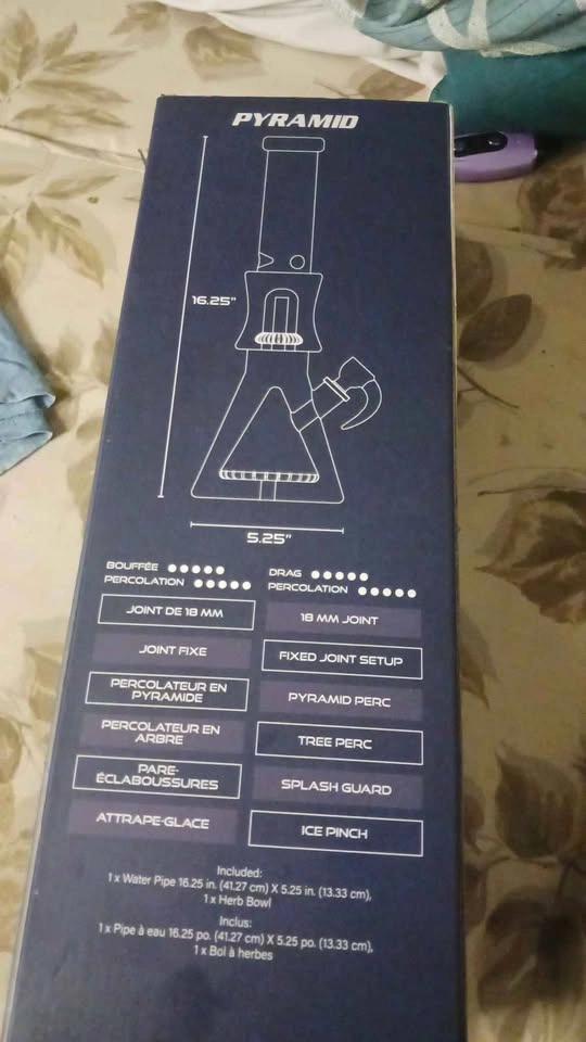 HUE pyramid bong, double perc and splash guard - photo 2