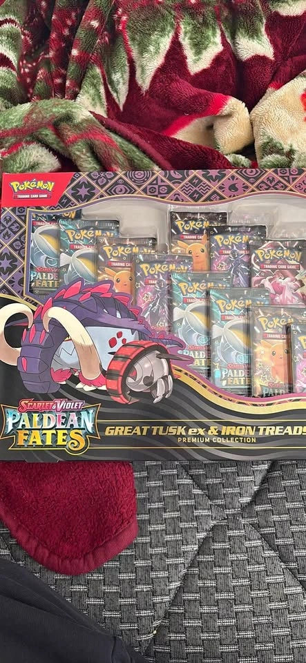 Pokémon TCG: Paldean Fates Great Tusk & Iron Treads Collection