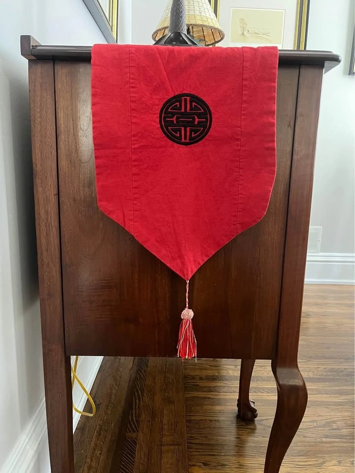 Chinese Red & Black Table Runner - photo 2