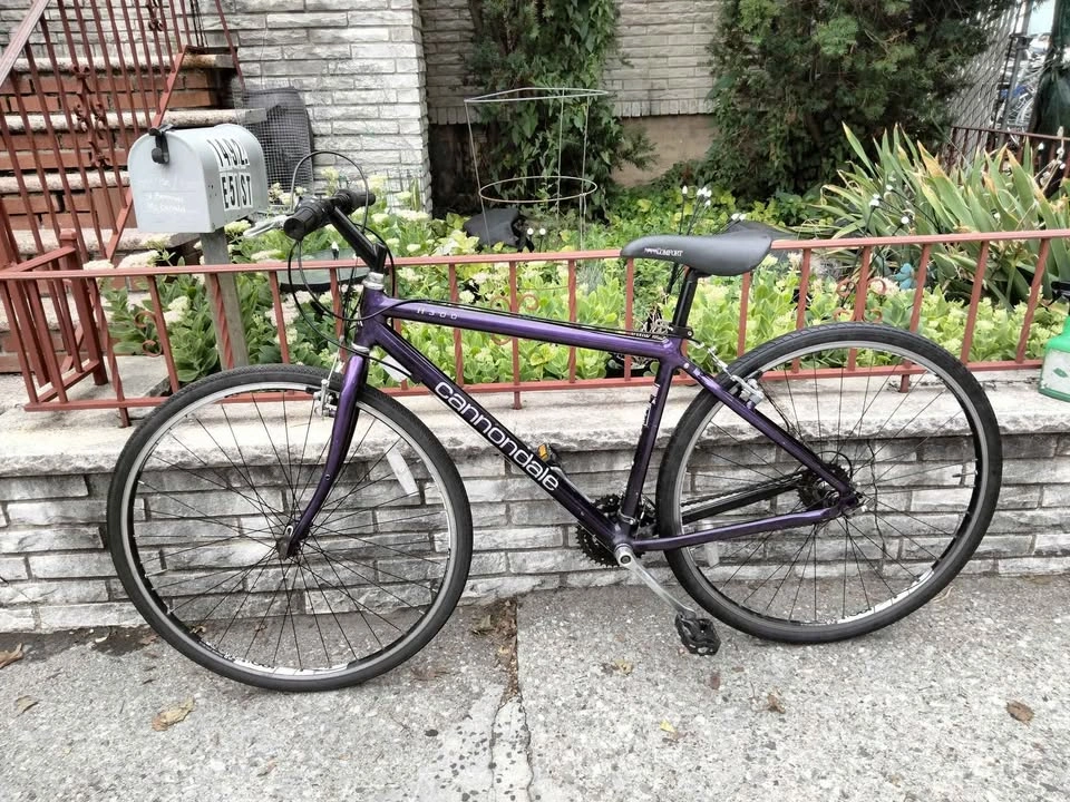 Cannondale H300 Hybrid Bike - photo 2