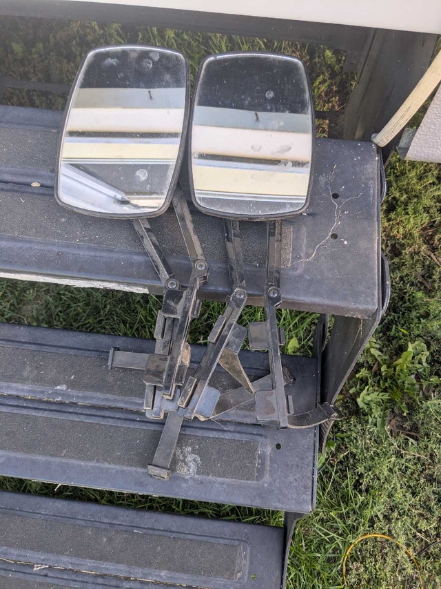 universal tow mirrors