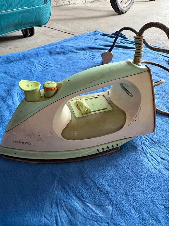 Clothing Iron