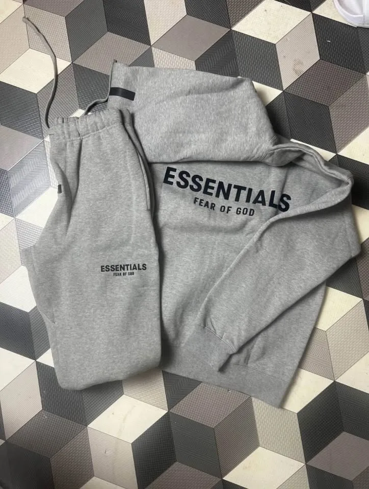 FOG Essentials Dark Oatmeal SS22 image indicator(2)