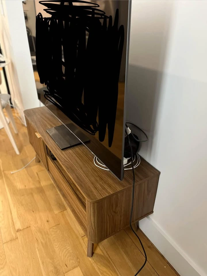 TV Console - photo 2