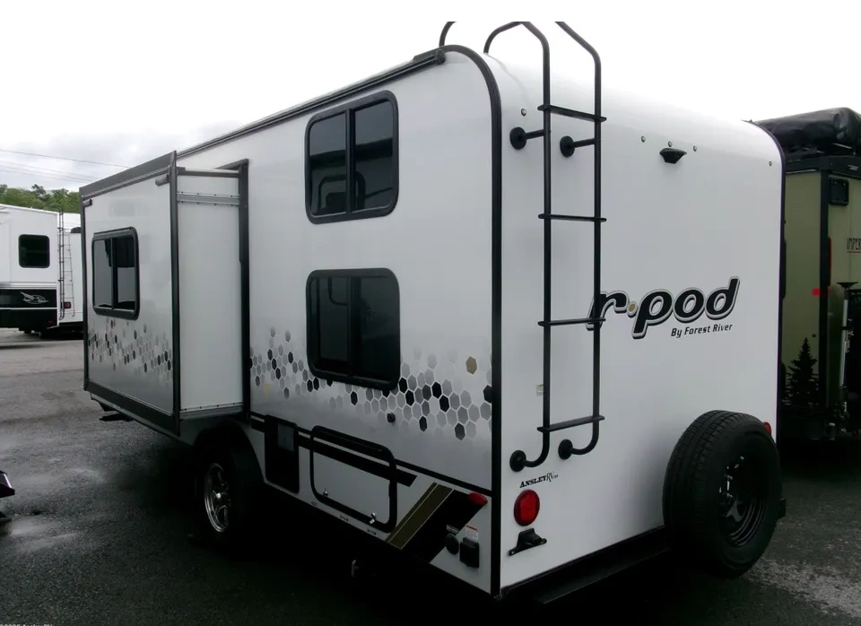 2022 Forest River r pod 193 - photo 2