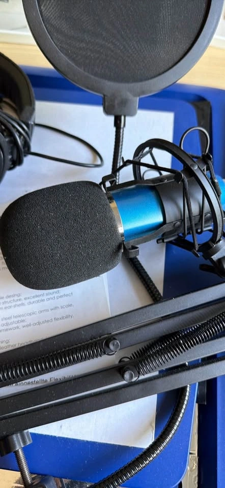 Podcast Neewer headphones and microphone - photo 3