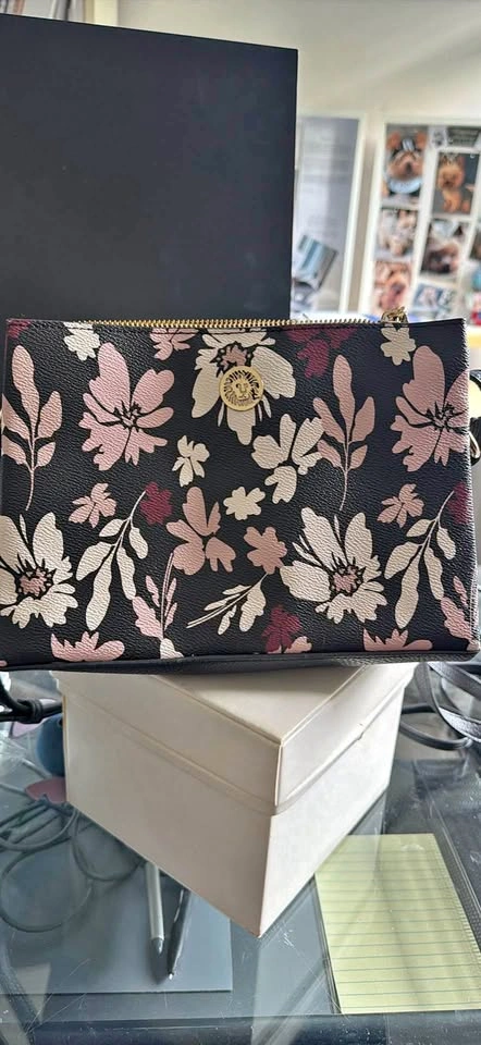 Anne Klein crossbody bag